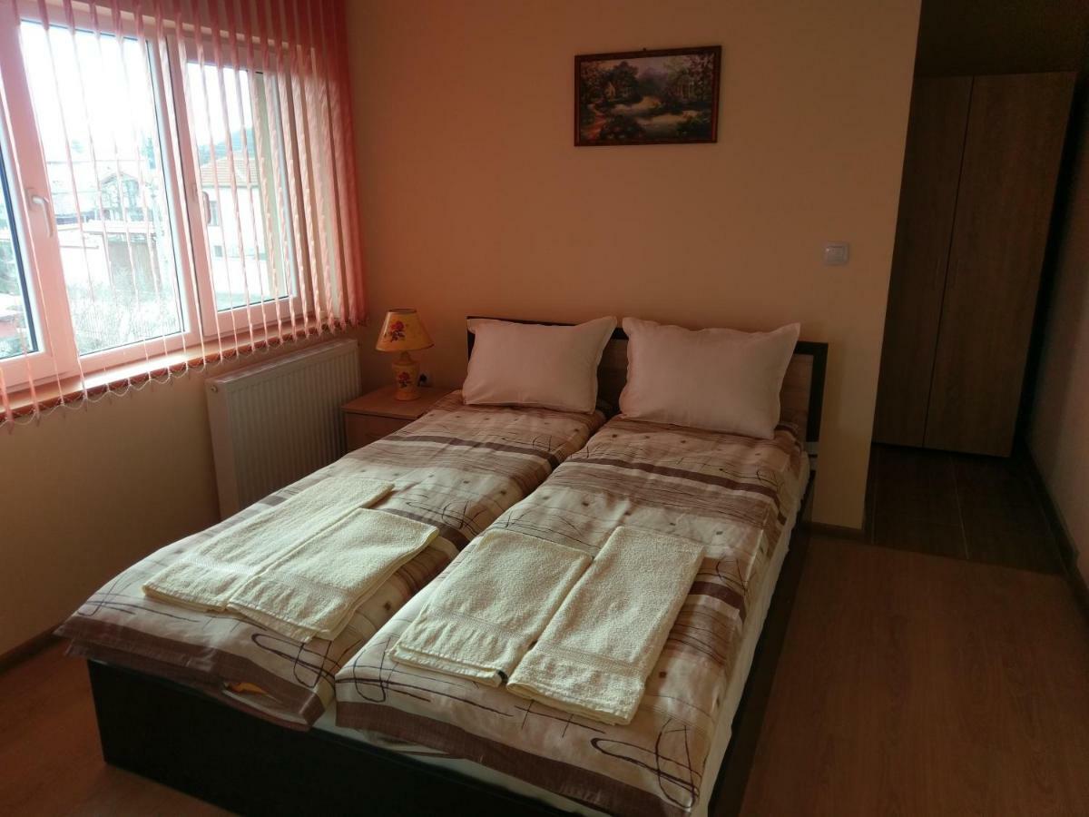 Стаи За Гости Елени Shiroki Dol Eksteriør billede